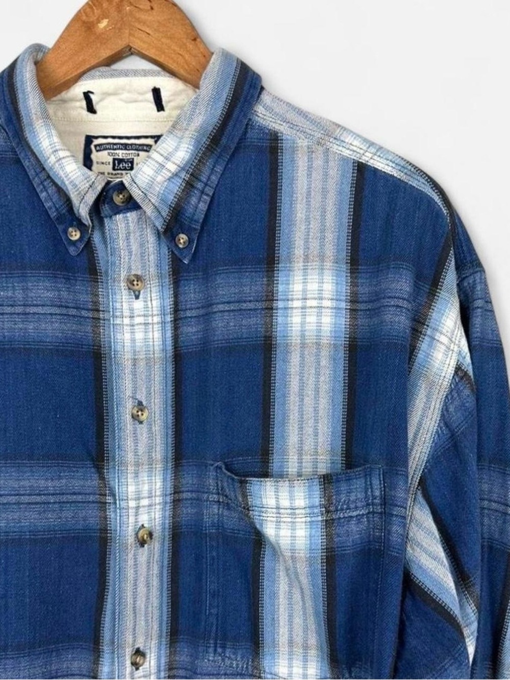 Lee 90’s blue & white plaid button-up shirt men’s XL